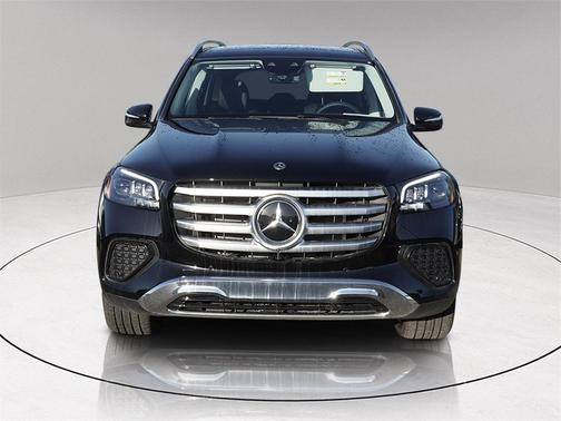 2026 Mercedes-Benz GLS 450 