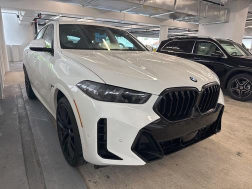 Alpine White 2025 BMW X6 xDrive40i