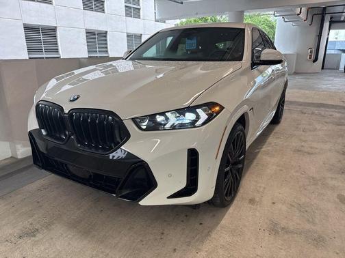 Alpine White 2025 BMW X6 xDrive40i