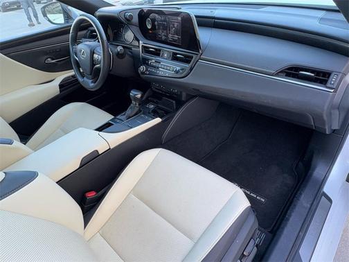 2022 Lexus ES 350 Base