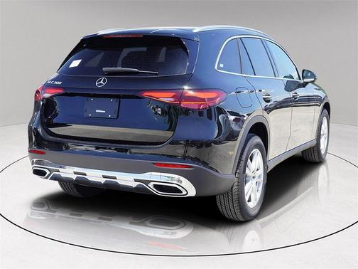 2025 Mercedes-Benz GLC 300 Base