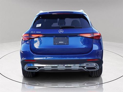 2026 Mercedes-Benz GLC 300 Base