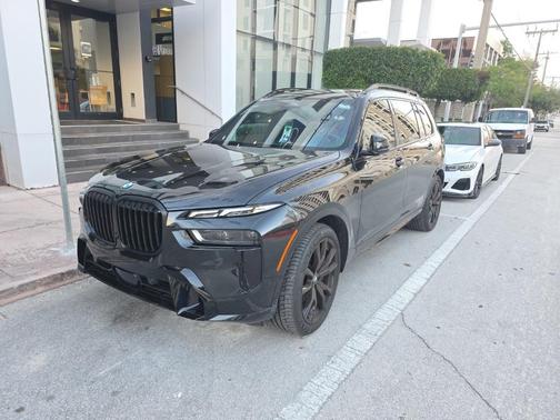 2024 BMW X7 xDrive40i