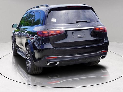 2026 Mercedes-Benz GLS 450