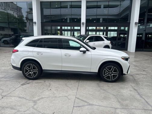 2024 Mercedes-Benz GLC 300 Base 4MATIC