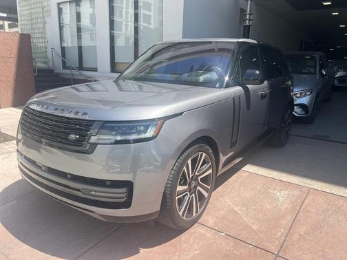 2023 Land Rover Range Rover P400 SE