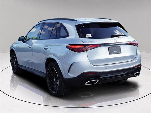 2026 Mercedes-Benz GLC 300 Base