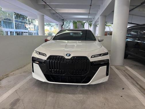 2024 BMW i7 eDrive50