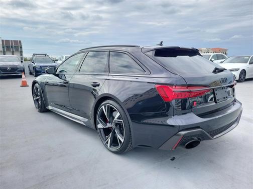 2021 Audi RS 6 Avant 4.0T quattro