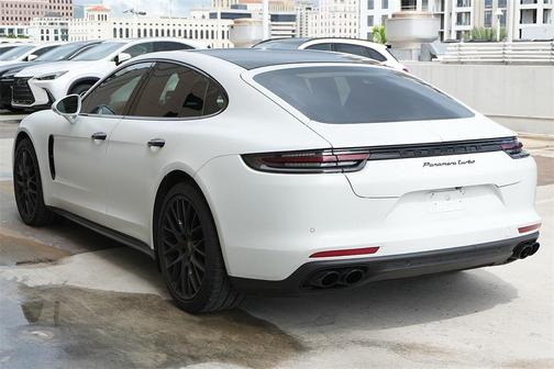 2019 Porsche Panamera Turbo