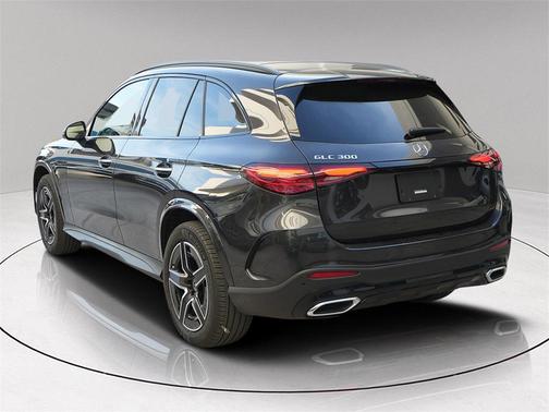 2025 Mercedes-Benz GLC 300 Base