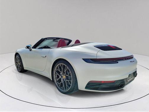 2024 Porsche 911 Carrera