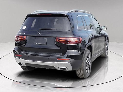 2026 Mercedes-Benz GLB 250 Base