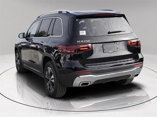 2026 Mercedes-Benz GLB 250 Base