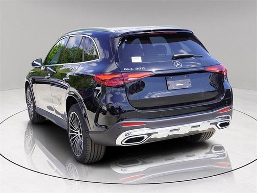 2025 Mercedes-Benz GLC 300 Base