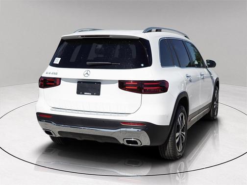 2026 Mercedes-Benz GLB 250 Base