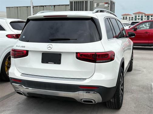 2022 Mercedes-Benz GLB 250 Base