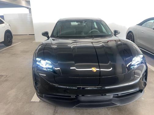 2022 Porsche Taycan GTS