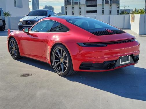 2020 Porsche 911 Carrera