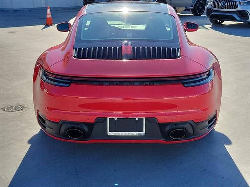 2020 Porsche 911 Carrera