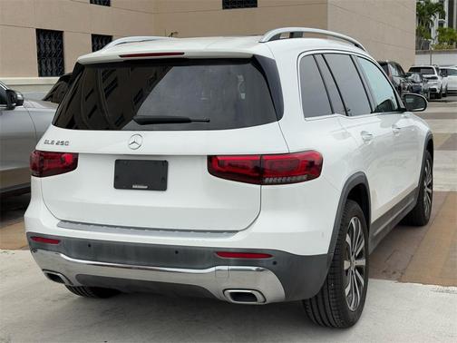 2022 Mercedes-Benz GLB 250 Base