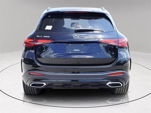 2025 Mercedes-Benz GLC 300 Base