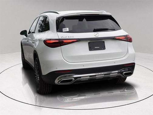 2026 Mercedes-Benz GLC 300 Base