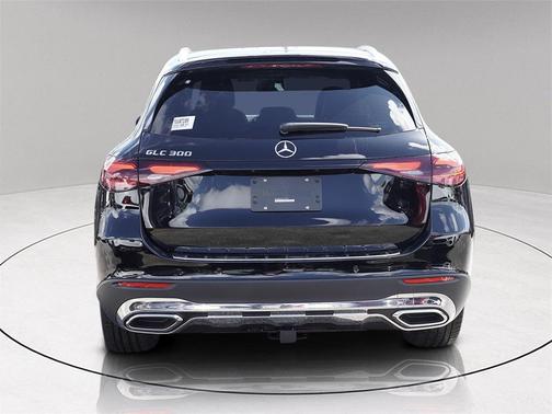 2026 Mercedes-Benz GLC 300 Base