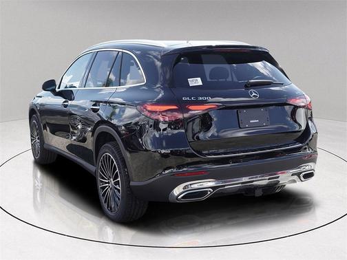 2026 Mercedes-Benz GLC 300 Base