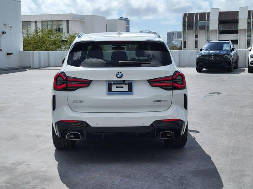 2023 BMW X3 sDrive30i