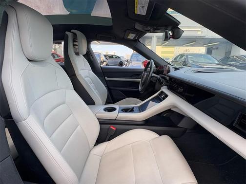 2021 Porsche Taycan Base