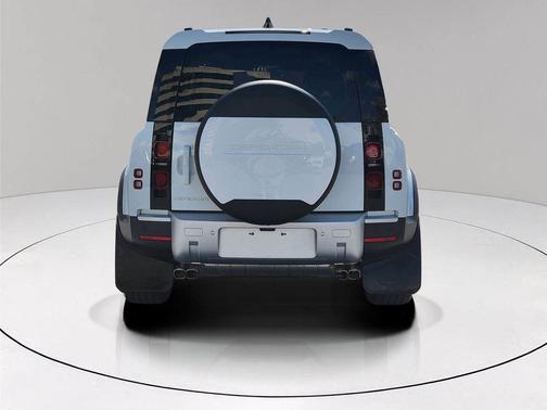 2024 Land Rover Defender P300
