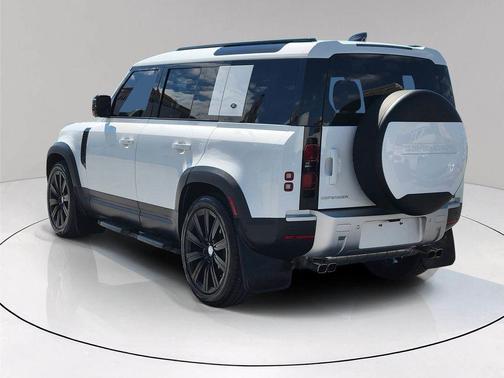 2024 Land Rover Defender P300