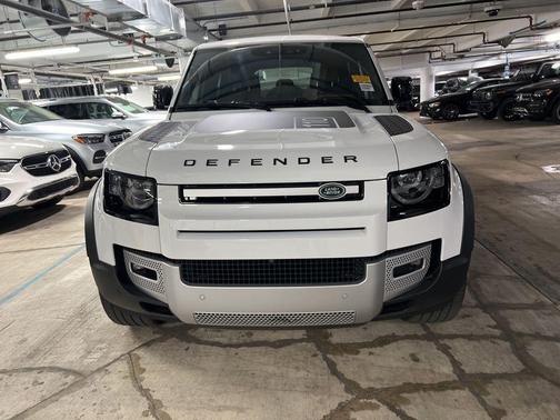 2024 Land Rover Defender P300