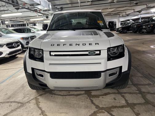 2024 Land Rover Defender P300