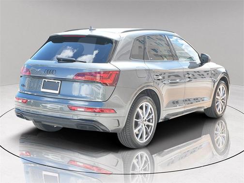 2023 Audi Q5 e 55 S line quattro Premium