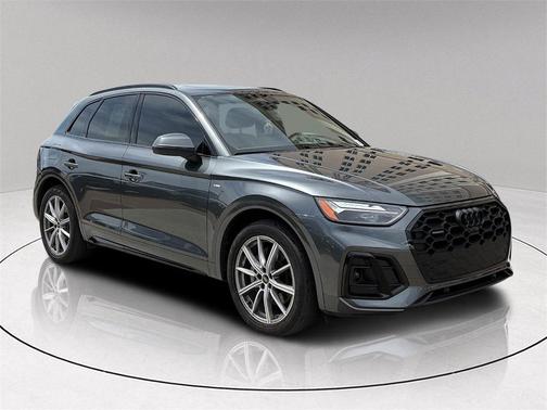 2023 Audi Q5 e 55 S line quattro Premium