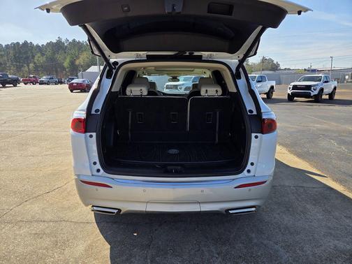 2024 Buick Enclave Essence FWD