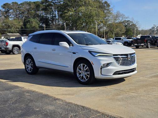 2024 Buick Enclave Essence FWD