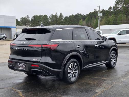 2024 INFINITI QX60 Pure