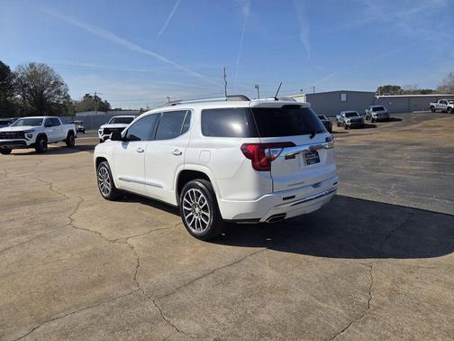 2020 GMC Acadia Denali