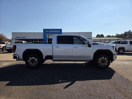 2024 GMC Sierra 2500 Denali Ultimate