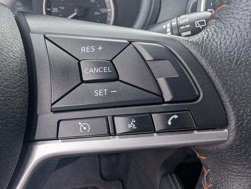 2019 Nissan Kicks SR