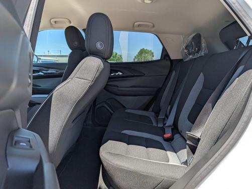 Summit White 2026 Chevrolet Trailblazer LS
