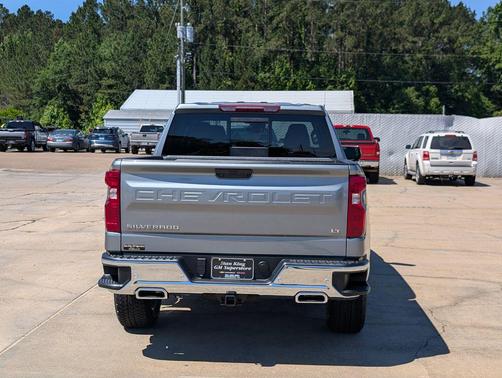 Sterling Gray Metallic 2026 Chevrolet Silverado 1500 LT