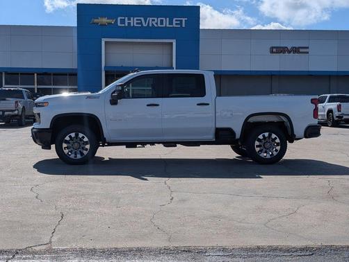 2026 Chevrolet Silverado 2500 Custom