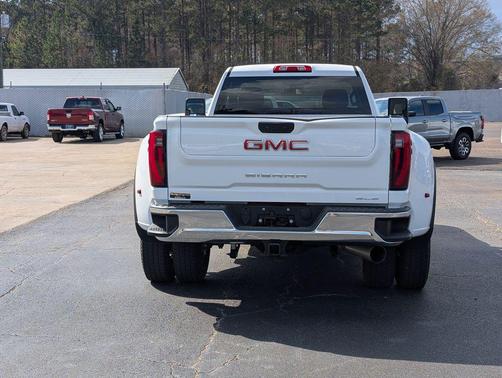 2024 GMC Sierra 3500 SLE