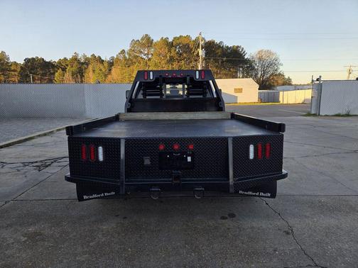 2022 RAM 3500 Tradesman Crew Cab 4x4 8' Box