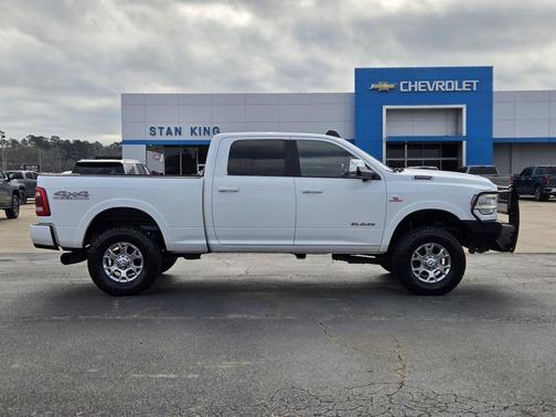 2019 RAM 2500 Laramie Crew Cab 4x4 6'4' Box