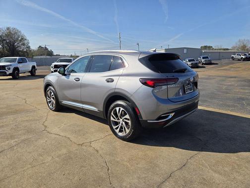 2022 Buick Envision FWD Essence